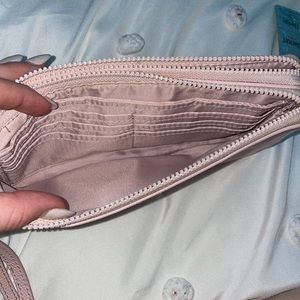 pink lululemon hand purse